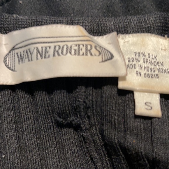 Wayne Rogers top and skirt - Picture 5 of 6